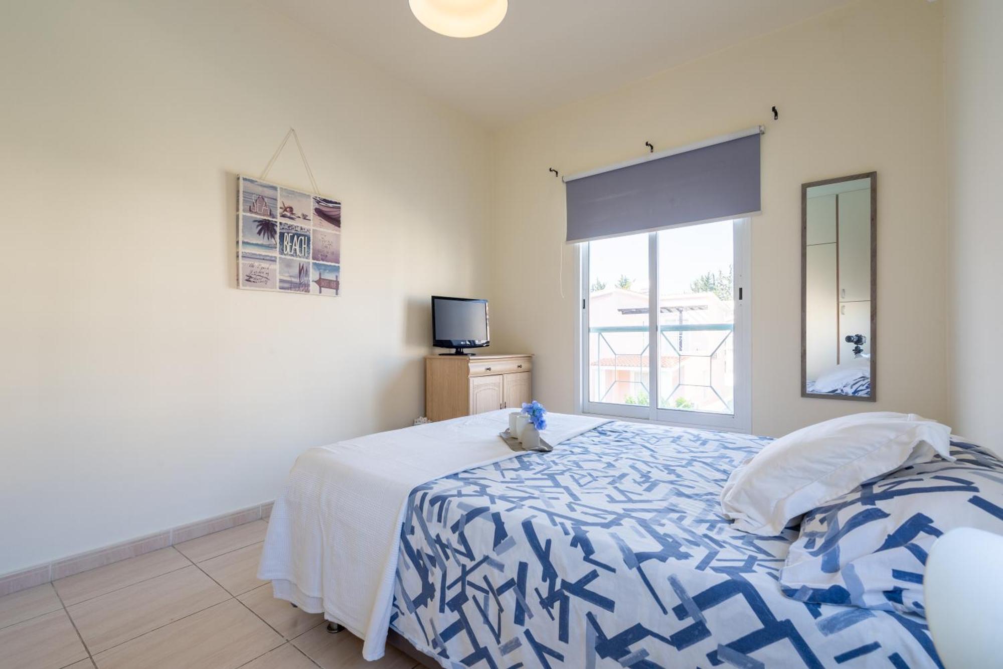 Apartmán Limnos Gardens Paphos Exteriér fotografie