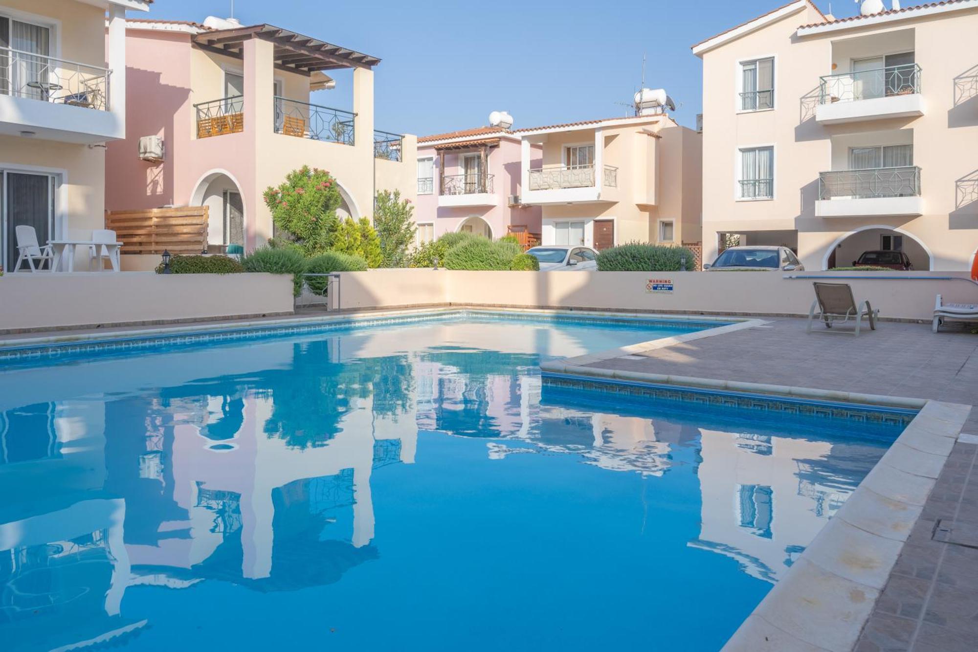 Apartmán Limnos Gardens Paphos Exteriér fotografie